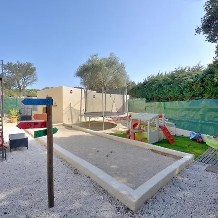 Tous Conforts Dans Village Calme Proche Uzes *