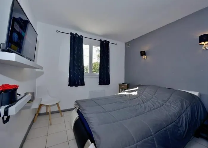Tous Conforts Dans Village Calme Proche Uzes * Flaux
