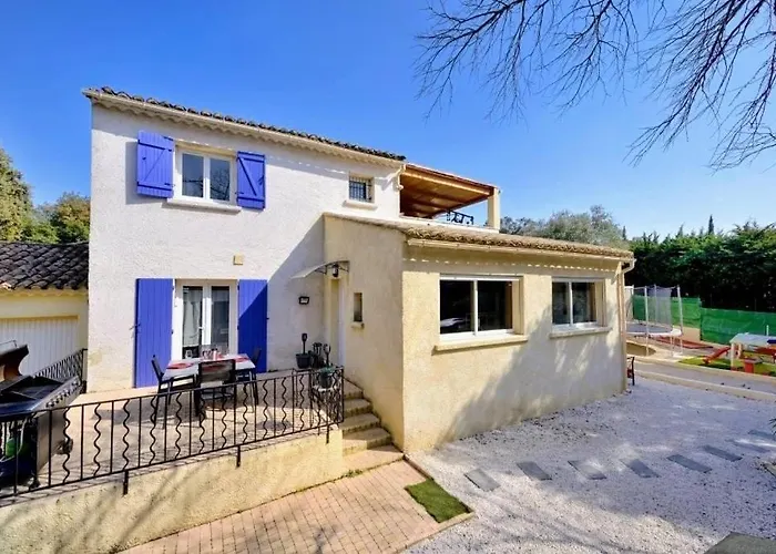 Villa Tous Conforts Dans Village Calme Proche Uzes Flaux